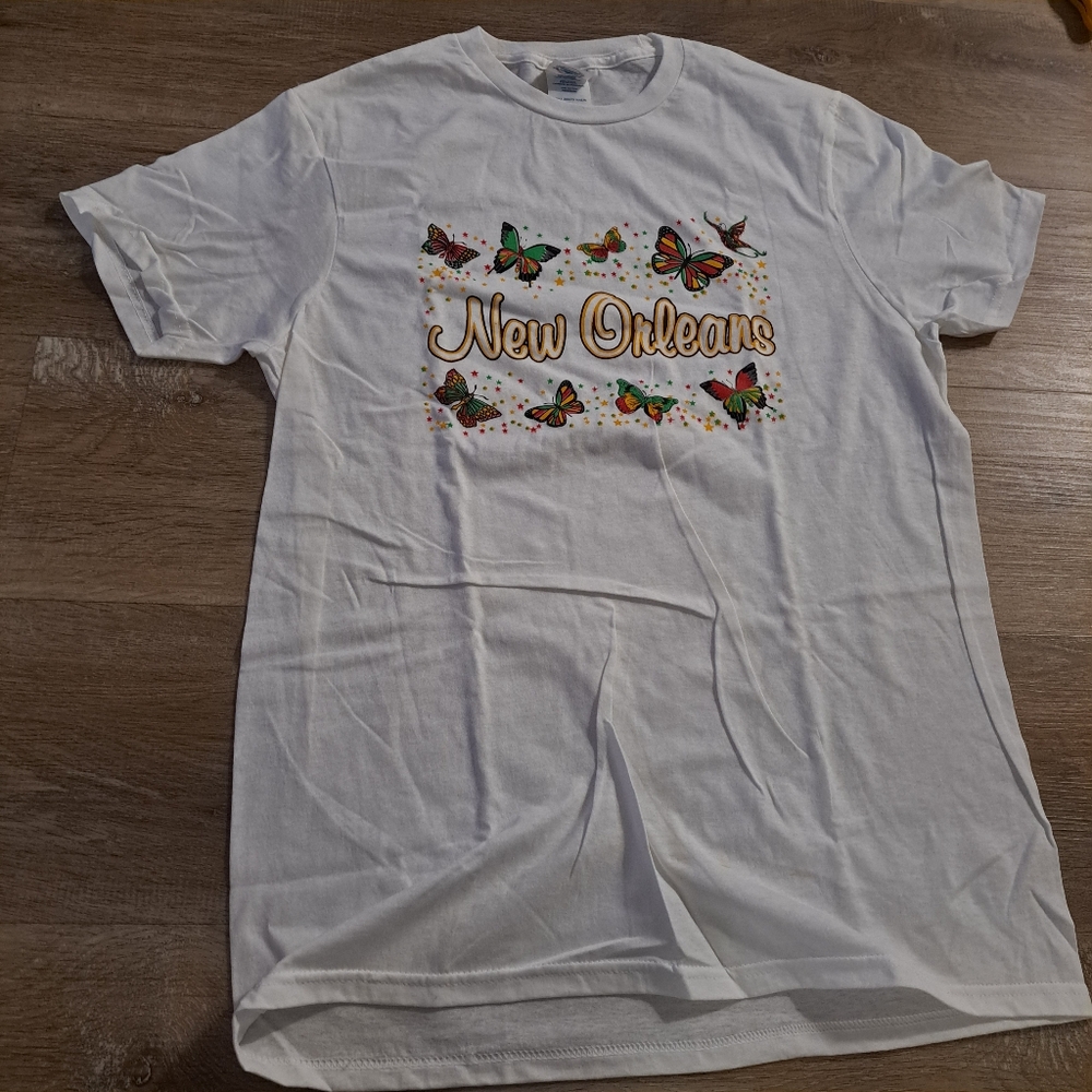 Delta Soft White Cotton New Orleans Graphic T-Shirt NWOT